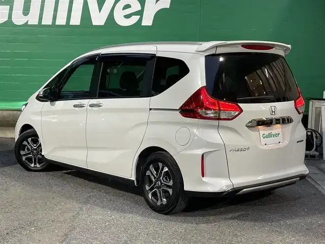 ホンダ フリード＋ ハイブリット クロスター 東京都 2022(令4)年 3.9万km プラチナホワイトパール ワンオーナー/純正SDナビ【NMX-234VFi】/(DVD/フルセグTV/Bluetooth）/バックカメラ/ホンダセンシング/・アダクティブクルーズコントロール/・路外逸脱抑制機能/・誤発進抑制機能/・衝突軽減ブレーキ/ハーフレザーシート/前席シートヒーター/両側パワースライドドア/革ステアリング/LEDライト/アクティブコーナリングランプ/ETC/スペアキー×1/取扱説明書/保証書