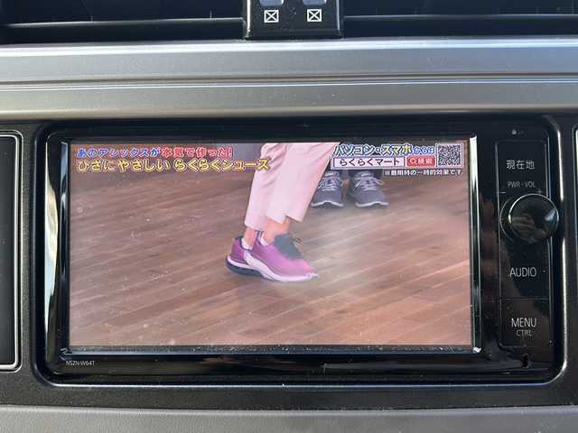 トヨタ ランドクルーザー プラド TX Lパッケージ 滋賀県 2014(平26)年 5.5万km ホワイトパールクリスタルシャイン ワンオーナー/純正SDナビ/フルセグテレビ（走行中視聴可）/電格ウィンカーミラー/クルーズコントロール/プッシュスタート/ETC/サンルーフ/AM/FM/CD/DVD/SD/D+N席シートヒーター/D+N席パワーシート/カロッツェリアカーオーディオ DEH-970 /レザーシート/純正フロアマット