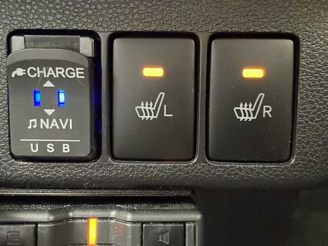 ダイハツ ミラ イース G リミテッド SAⅢ 岐阜県 2019(平31)年 2.4万km プラムブラウンクリスタルマイカ 純正７インチナビ（NMZK-W69D）/AM/FM/フルセグTV/Bluetooth/SD/バックカメラ　/社外ＥＴＣ　/前方ドラレコ　/シートヒーター（運転席・助手席）/純正フロアマット　/純正１４ＡＷ　/ＵＳＢ端子　/スマートアシストIII　/衝突回避支援ブレーキ機能/車線逸脱警報機能/オートマチックハイビーム/コーナーセンサー（前後）/アイドリングストップ　/オートライト/スマートキー/プッシュスタート