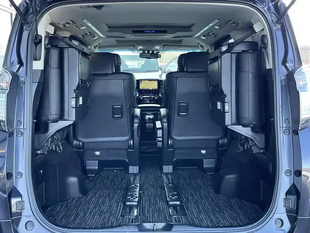 トヨタ ヴェルファイア ハイブリット ZR Gエディション 道央・札幌 2017(平29)年 9.2万km スパークリングブラックパールクリスタルシャイン ４WD/ワンオーナー/寒冷地仕様/純正ディーラーOPナビ/CD/DVD/BT/フルセグ/純正フリップダウンモニター/横滑り防止装置/クルーズコントロール/クリアランスソナー/バックカメラ/ビルトインETC/ドライブレコーダー/ワイパーデアイサー/EVMODE/ECOMODE/ツインサンルーフ/両側パワースライドドア/パワーバックドア/前席/２列目パワーシート/D席メモリーシート/前席シートヒーター/N席/２列目オットマン/レザーシート/革巻きステアリング/ステアリングリモコン/ハンドルヒーター/AC100V/電動パーキング/ブレーキホールド/MTモード付AT/自動防眩ミラー/プッシュスタート/純正リモートスタート/スマートキー/LEDヘッドライト/オートライト/オートハイビーム/フォグランプ/電動格納ミラー/ウィンカーミラー/純正フロアマット/ドアバイザー/スペアキー