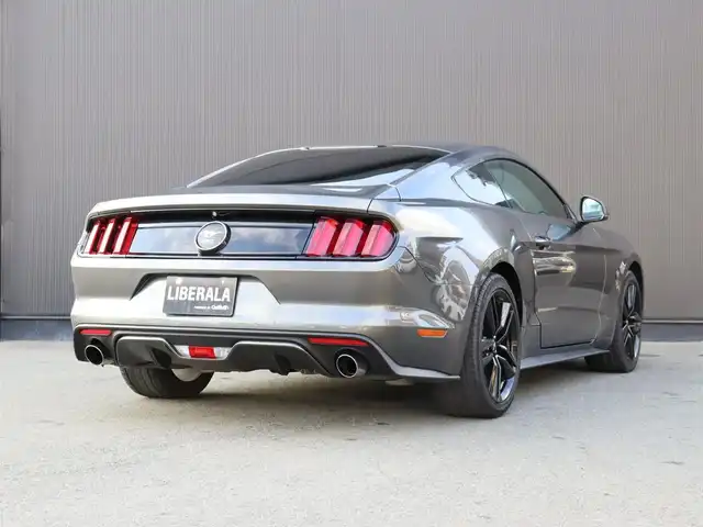 フォード マスタング 50イヤーズED 静岡県 2015(平27)年 5万km ガンＭ 左ハンドル350台限定/黒革シート/前席ベンチレーション/前席シートヒーター/ACC/バックカメラ/パーキングアシスト/前後ドラレコ(ZDR-016)/パドルシフト/アンビエントライト/スペアキー