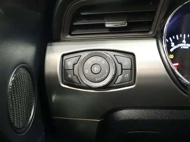 フォード マスタング 50イヤーズED 静岡県 2015(平27)年 5万km ガンＭ 左ハンドル350台限定/黒革シート/前席ベンチレーション/前席シートヒーター/ACC/バックカメラ/パーキングアシスト/前後ドラレコ(ZDR-016)/パドルシフト/アンビエントライト/スペアキー