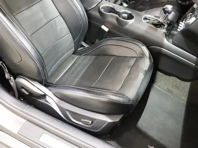 フォード マスタング 50イヤーズED 静岡県 2015(平27)年 5万km ガンＭ 左ハンドル350台限定/黒革シート/前席ベンチレーション/前席シートヒーター/ACC/バックカメラ/パーキングアシスト/前後ドラレコ(ZDR-016)/パドルシフト/アンビエントライト/スペアキー