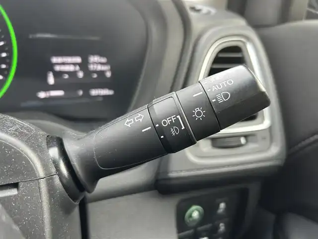 ホンダ ヴェゼル ハイブリッド Z ホンダセンシング 静岡県 2019(令1)年 3.8万km クリスタルブラックパール 純正ナビ/　（Bluetooth/DVD/CD）/フルセグTV/バックカメラ/衝突被害軽減システム/追従クルーズコントロール/レーンキープアシスト/横滑り防止装置/ハーフレザーシート/前席シートヒーター/純正ビルトインETC/前後ドライブレコーダー/プッシュスタート/スマートキー/純正フロアマット/純正17インチアルミホイール/保証書/取扱説明書