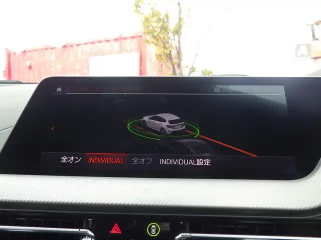 ＢＭＷ ＢＭＷ １１８ｄ Mスポーツ 千葉県 2021(令3)年 6.5万km 白 インテリジェントセーフティ/アクティブPDC緊急ブレーキ/パワーバックドア/純正HDDナビ/【Bluetooth接続】/バックカメラ/ドライブレコーダー（前後撮影）/運転席パワーシート/ハーフレザーシート/革巻きステアリング/ステアリングスイッチ/ミラー内蔵ETC/LEDヘッドライト/ウインカーミラー/純正18インチアルミホイル/サイド/カーテンエアバッグ/コンフォートアクセス