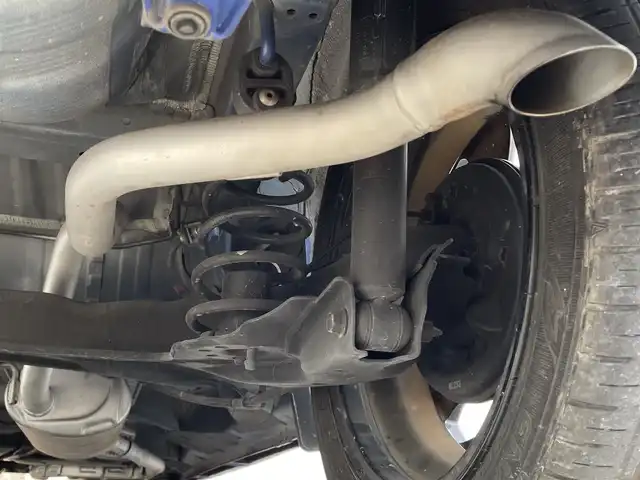 ホンダ Ｎ ＢＯＸ カスタム G EX ターボ ホンダセンシング 滋賀県 2018(平30)年 5.4万km ブリリアントスポーティブルーメタリック2トーン 純正8インチナビ(VXU-185NBi)/(AM/FM/CD/DVD/BT/フルセグTV)/バックカメラ/ビルトインETC/両側パワースライドドア/ホンダセンシング/・衝突軽減ブレーキ/・レーントレーシングアシスト/・レーダークルーズコントロール/横滑り防止装置/革巻きステアリング/ステアリングスイッチ/パドルシフト/オートライト/純正フロアマット/電格ウインカーミラー