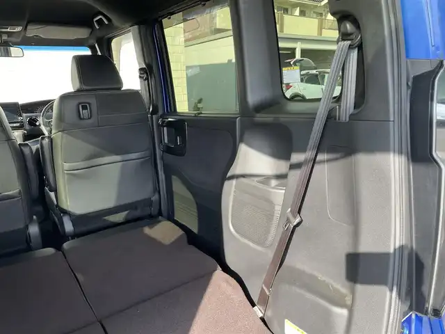 ホンダ Ｎ ＢＯＸ カスタム G EX ターボ ホンダセンシング 滋賀県 2018(平30)年 5.4万km ブリリアントスポーティブルーメタリック2トーン 純正8インチナビ(VXU-185NBi)/(AM/FM/CD/DVD/BT/フルセグTV)/バックカメラ/ビルトインETC/両側パワースライドドア/ホンダセンシング/・衝突軽減ブレーキ/・レーントレーシングアシスト/・レーダークルーズコントロール/横滑り防止装置/革巻きステアリング/ステアリングスイッチ/パドルシフト/オートライト/純正フロアマット/電格ウインカーミラー