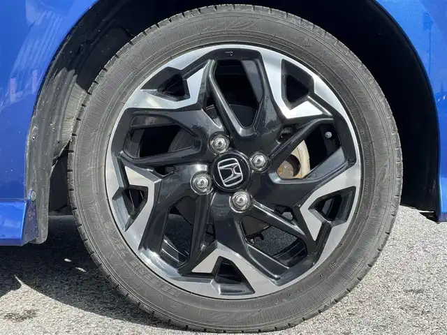 ホンダ Ｎ ＢＯＸ カスタム G EX ターボ ホンダセンシング 滋賀県 2018(平30)年 5.4万km ブリリアントスポーティブルーメタリック2トーン 純正8インチナビ(VXU-185NBi)/(AM/FM/CD/DVD/BT/フルセグTV)/バックカメラ/ビルトインETC/両側パワースライドドア/ホンダセンシング/・衝突軽減ブレーキ/・レーントレーシングアシスト/・レーダークルーズコントロール/横滑り防止装置/革巻きステアリング/ステアリングスイッチ/パドルシフト/オートライト/純正フロアマット/電格ウインカーミラー