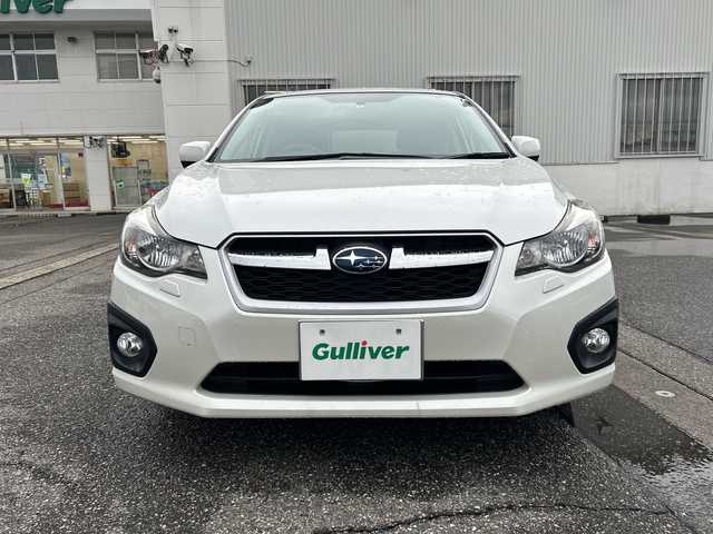 スバル インプレッサ スポーツ 1．6i－L 富山県 2012(平24)年 3.8万km サテンホワイトパール ワンオーナー/社外メモリナビ（AVIC-MRZ09）/フルセグテレビ/バックカメラ/アイドリングストップ/ETC/ドアバイザー/純正フロアマット/ドアバイザー/HIDヘッドライト/フォグランプ/横滑り防止装置/純正15インチAW/保証書/取説/点検記録整備簿