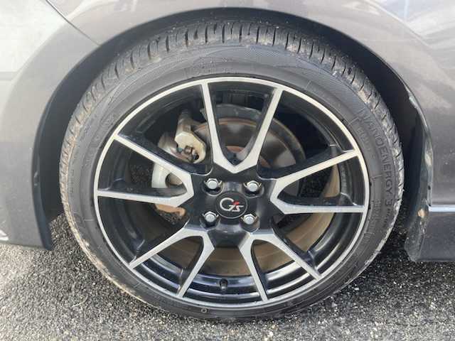 トヨタ アクア G G’s 三重県 2014(平26)年 7.3万km グレーメタリック (株)IDOMが運営する【じしゃロン四日市店】の自社ローン専用車両になります。こちらは現金またはオートローンご利用時の価格です。自社ローンご希望の方は別途その旨お申付け下さい/純正SDナビ（CD/BT/AM/FM）/ワンセグTV/ETC/Gs仕様ハーフレザーシート/Gs仕様純正17インチAW/LEDBEAM/プッシュスタート/スマートキー/横滑り防止