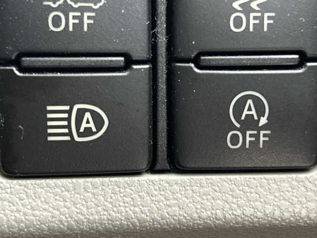 ダイハツ ミラ イース X SAⅢ 愛知県 2018(平30)年 4万km マゼンタベリーマイカM 禁煙車/純正7インチナビ/（CD/DVD/Bluetooth/フルセグTV/USB/AM/FM)/バックカメラ/スマートアシストIII/・衝突軽減ブレーキ/・レーンキープアシスト/・オートマチックハイビーム/・パーキングセンサー/ETC/アイドリングストップ/LEDヘッドライト/純正フロアマット/横滑り防止装置/電動格納ミラー/リモコンキー/ドアバイザー