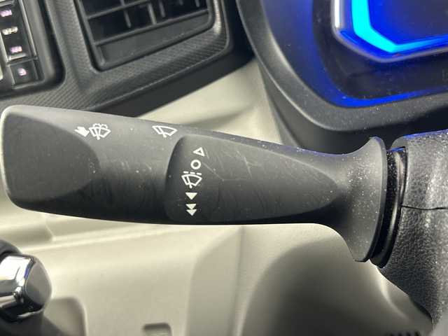 ダイハツ ミラ イース X SAⅢ 愛知県 2018(平30)年 4万km マゼンタベリーマイカM 禁煙車/純正7インチナビ/（CD/DVD/Bluetooth/フルセグTV/USB/AM/FM)/バックカメラ/スマートアシストIII/・衝突軽減ブレーキ/・レーンキープアシスト/・オートマチックハイビーム/・パーキングセンサー/ETC/アイドリングストップ/LEDヘッドライト/純正フロアマット/横滑り防止装置/電動格納ミラー/リモコンキー/ドアバイザー