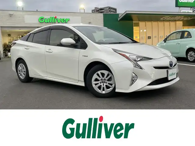 トヨタ プリウス S 島根県 2016(平28)年 6.6万km ホワイトパールクリスタルシャイン ワンオーナー　/純正ＳＤナビ　/フルセグ　/Ｂｌｕｅｔｏｏｔｈ　/バックカメラ　/ビルトインＥＴＣ　/オートハイビーム／ライト　/衝突軽減システム　/純正ＬＥＤライト　/純正フロアマット　/保証書　/取扱説明書　/スペアキー１本