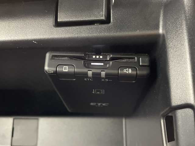 三菱 トライトン GSR 群馬県 2024(令6)年 1.9万km グラファイトグレーメタリック/ブラックマイカ 純正９型ナビ　全周囲カメラ　トノカバー　ＥＴＣ　衝突被害軽減ブレーキ　レーンアシスト　クリアランスソナー　オートマチックハイビーム　ＬＥＤ　レザーシート　シートヒーター　ステアリングヒーター　禁煙