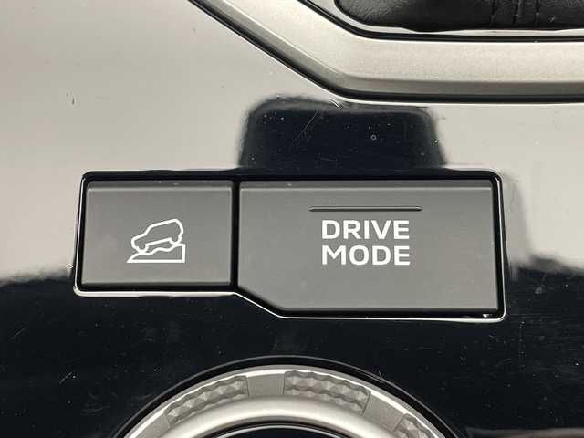 三菱 トライトン GSR 群馬県 2024(令6)年 1.9万km グラファイトグレーメタリック/ブラックマイカ 純正９型ナビ　全周囲カメラ　トノカバー　ＥＴＣ　衝突被害軽減ブレーキ　レーンアシスト　クリアランスソナー　オートマチックハイビーム　ＬＥＤ　レザーシート　シートヒーター　ステアリングヒーター　禁煙