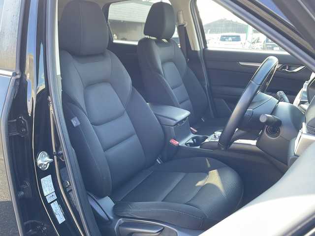 マツダ ＣＸ－５ 20S 山口県 2017(平29)年 6万km ジェットブラックマイカ 純正ナビ/Bluetooth/フルセグTV/バックカメラ/スマートキー＆プッシュスタート/クルーズコントロール/アイドリングストップ/ETC/純正19インチAW/オートライト/保証書・取説/スペアキー1個