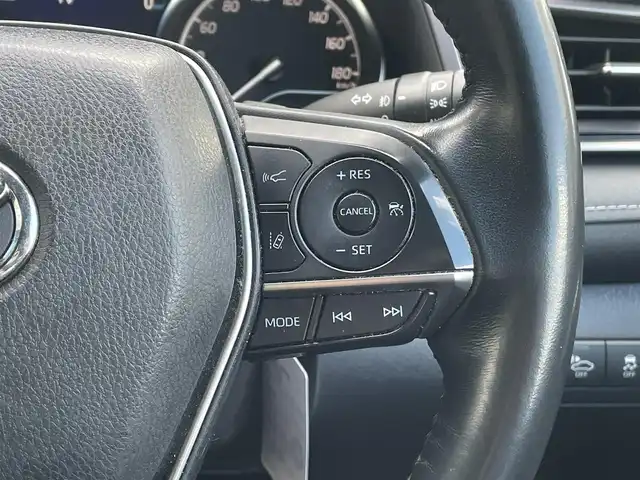 トヨタ カムリ WS 岡山県 2019(令1)年 13.6万km アティチュードブラックマイカ 登録時走行距離135230km/純正ナビ/(AM/FM/BT/TV/DISC)/ToyotaSeaftySense/・プリクラッシュセーフティ/・アダプティブクルーズコントロール/・レーントレーシングアシスト/・オートマティックハイビーム/バックカメラ/ビルトインETC/BSM/HUD/ハーフレザーシート/D席パワーシート/スマートキー/スペアキー/純正18インチアルミホイール