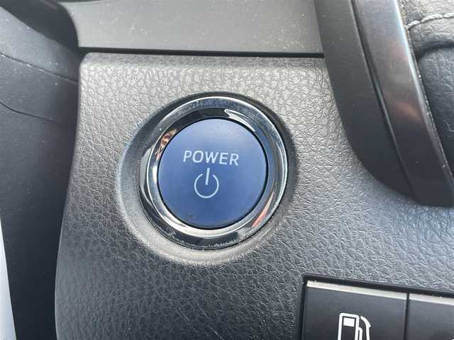 トヨタ カムリ WS 岡山県 2019(令1)年 13.6万km アティチュードブラックマイカ 登録時走行距離135230km/純正ナビ/(AM/FM/BT/TV/DISC)/ToyotaSeaftySense/・プリクラッシュセーフティ/・アダプティブクルーズコントロール/・レーントレーシングアシスト/・オートマティックハイビーム/バックカメラ/ビルトインETC/BSM/HUD/ハーフレザーシート/D席パワーシート/スマートキー/スペアキー/純正18インチアルミホイール