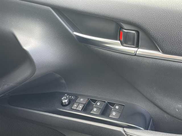 トヨタ カムリ WS 岡山県 2019(令1)年 13.6万km アティチュードブラックマイカ 登録時走行距離135230km/純正ナビ/(AM/FM/BT/TV/DISC)/ToyotaSeaftySense/・プリクラッシュセーフティ/・アダプティブクルーズコントロール/・レーントレーシングアシスト/・オートマティックハイビーム/バックカメラ/ビルトインETC/BSM/HUD/ハーフレザーシート/D席パワーシート/スマートキー/スペアキー/純正18インチアルミホイール