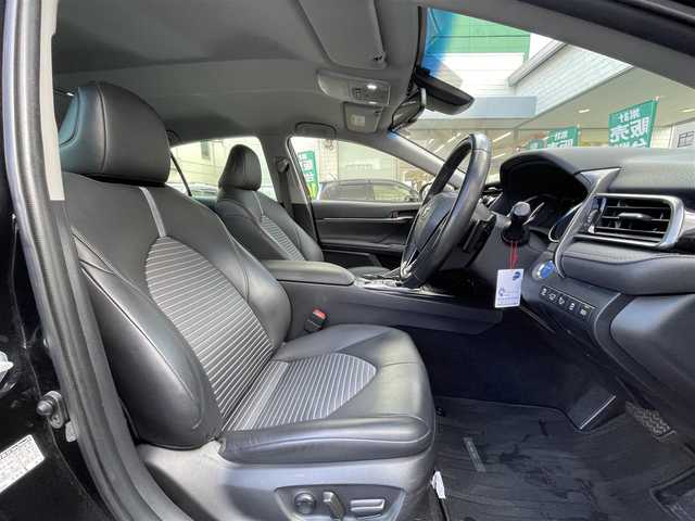 トヨタ カムリ WS 岡山県 2019(令1)年 13.6万km アティチュードブラックマイカ 登録時走行距離135230km/純正ナビ/(AM/FM/BT/TV/DISC)/ToyotaSeaftySense/・プリクラッシュセーフティ/・アダプティブクルーズコントロール/・レーントレーシングアシスト/・オートマティックハイビーム/バックカメラ/ビルトインETC/BSM/HUD/ハーフレザーシート/D席パワーシート/スマートキー/スペアキー/純正18インチアルミホイール