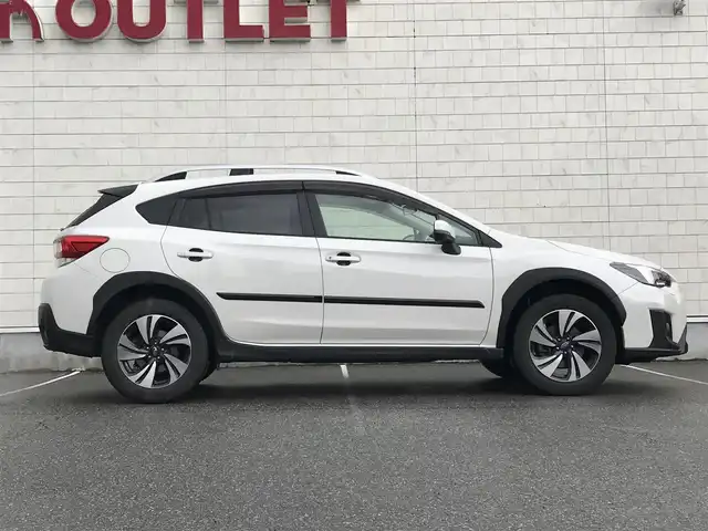 スバル インプレッサ ＸＶ 2．0i－L アイサイト 富山県 2018(平30)年 7.9万km クリスタルホワイトP 社外SDナビ/フルセグＴＶ／Ｂｌｕｅｔｏｏｔｈ/レーダークルーズコントロール/ＬＥＤヘッドライト/レーンキープアシスト/ステアリングスイッチ/電動パーキングブレーキ/Ｘ－ＭＯＤＥ/純正ＡＷ１７インチ/スマートキー／プッシュスタート/ルーフレール/ETC/衝突軽減ブレーキ/保証書／取説有り