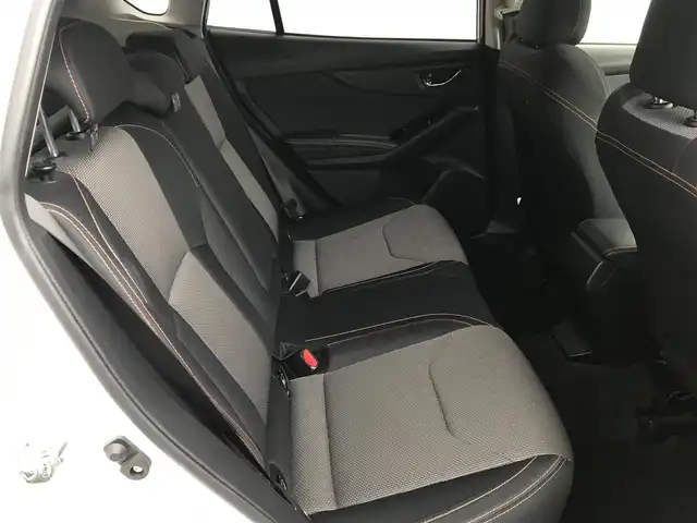 スバル インプレッサ ＸＶ 2．0i－L アイサイト 富山県 2018(平30)年 7.9万km クリスタルホワイトP 社外SDナビ/フルセグＴＶ／Ｂｌｕｅｔｏｏｔｈ/レーダークルーズコントロール/ＬＥＤヘッドライト/レーンキープアシスト/ステアリングスイッチ/電動パーキングブレーキ/Ｘ－ＭＯＤＥ/純正ＡＷ１７インチ/スマートキー／プッシュスタート/ルーフレール/ETC/衝突軽減ブレーキ/保証書／取説有り