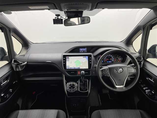 トヨタ ヴォクシー ZS 煌Ⅱ 岡山県 2020(令2)年 7.5万km ブラック 純正１０インチナビ/（Bluetooth/フルセグTV/USB/HDMI）/クルーズコントロール/衝突軽減ブレーキシステム/両側パワースライドドア/ビルトインＥＴＣ/LEDヘッドライト＆フォグ/オートハイビーム/オートライト/純正ドライブレコーダー（前後）/踏み間違い防止/横滑り防止装置/レーンアシスト/コーナーセンサー（前後）/アイドリングストップ/純正フロアマット/後席サンシェイド/シートバックテーブル/プッシュスタート/スマートキー×2