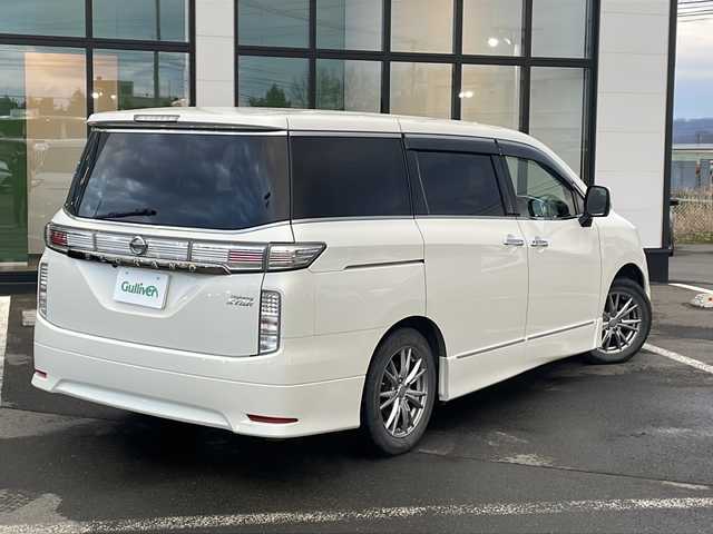 日産 エルグランド 250ハイウェイスター 道東・釧路十勝 2014(平26)年 12.7万km ブリリアントホワイトパール ・2WD/4WD切替/・純正SDナビ/【BT.FM/AM.CD/DVD】/・両側パワースライドドア/・純正エンジンスターター/・横滑り防止/・クルーズコントロール/・純正AW付夏用タイヤ　積込/・LEDヘッドライト/・フォグライト/・オートライト/・革巻きステアリング/・電格ウィンカーミラー/・ドアバイザー