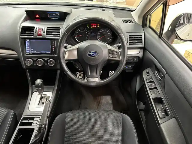スバル インプレッサ ＸＶ 2．0i－L アイサイト 東京都 2014(平26)年 6.6万km デザートカーキ △ワンオーナー　/△記録簿（H27.7/H28.7/H29.7/H30.7/R1.6/R2.7/R3.7/R4.6/R5.7/R6.6）/△純正ナビ/（CN-R500WD）/（CD/DVD/フルセグ/Bluetooth/SD）/△レーダークルーズコントロール/△プリクラッシュセーフティ/△スマートキー/△プッシュスタート/△スペアキー×1/△ドライブレコーダー/△オートライト/△HID/△純正フォグ/△純正リアフォグ/△革巻きステアリング/△ステアリングスイッチ/△パドルシフト/△車線維持支援システム/△前席パワーシート/△ISOFIX/△リアプライバシーガラス/△電動格納ウインカーミラー/△アイドリングストップ/△ETC/△バイザー/△ABS/△純正17インチアルミホイール/△横滑り防止装置/△新車時保証書/△取扱説明書