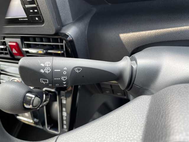 ダイハツ タント カスタム X 千葉県 2023(令5)年 1万km ブラックマイカメタリック スマートアシスト/・衝突軽減ブレーキ/・レーンキープコントロール/・車線逸脱警報/・標識認識機能/社外SDナビ【CN-HE01WD】/・CD/DVD/MSV/Bluetooth/フルセグ/パノラミックビューカメラ/両後パワースライドドア/スマートキー/ハーフレザーシート/前席シートヒーター/前後コーナーセンサー/純正LEDヘッドライト/フォグランプ/ブレーキオートホールド/サイド＆カーテンエアバッグ