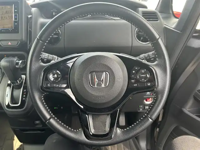 ホンダ Ｎ ＢＯＸ カスタム L ターボ 滋賀県 2021(令3)年 6.5万km シャイニンググレーM 純正ナビ/(フルセグ/SD/DVD/Bluetooth)/追従クルーズコントロール/両側電動/ＥＴＣ/ドライブレコーダー/シートヒーター/バックカメラ/ハーフレザーシート/ＬＥＤ/オートライト/オートハイビーム/クリアランスソナー/レーンキープアシスト/衝突軽減システム/横滑り防止装置/プッシュスタート/スマートキー×2