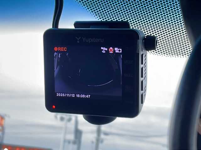 ホンダ ヴェゼル ハイブリッド Z ホンダセンシング 徳島県 2018(平30)年 7.7万km クリスタルブラックパール 社外SDナビ　VXM-185VFi/（DISC/ラジオ/フルセグ/BT/USB/iPod）/パドルシフト/オートブレーキホールド/ワイパーデザイアー/追従式クルーズコントロール/ETC/ハーフレザーシート/D・N席シートヒーター/LEDヘッドライト/純正17インチアルミホイール/純正フロアマット/ドライブレコーダー/ECON/ドアバイザー/フォグライト