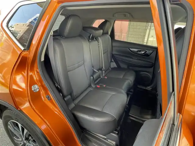 日産 エクストレイル 20X 青森県 2019(令1)年 9.2万km プレミアムコロナオレンジ パートタイム4WD/社外ナビ(BT/フルセグ/CD/DVD/ラジオ)/バックカメラ/エマージェンシーブレーキ/ドライブレコーダー(前後)/パワーバックドア/オートライト/LEDヘッドライト/フロントフォグライト/ETC2.0/電動格納ミラー/スペアキー/記録簿(R3/R4/R5/R6)/新車時保証書/取扱説明書