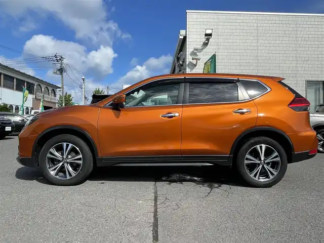 日産 エクストレイル 20X 青森県 2019(令1)年 9.2万km プレミアムコロナオレンジ パートタイム4WD/社外ナビ(BT/フルセグ/CD/DVD/ラジオ)/バックカメラ/エマージェンシーブレーキ/ドライブレコーダー(前後)/パワーバックドア/オートライト/LEDヘッドライト/フロントフォグライト/ETC2.0/電動格納ミラー/スペアキー/記録簿(R3/R4/R5/R6)/新車時保証書/取扱説明書