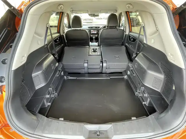 日産 エクストレイル 20X 青森県 2019(令1)年 9.2万km プレミアムコロナオレンジ パートタイム4WD/社外ナビ(BT/フルセグ/CD/DVD/ラジオ)/バックカメラ/エマージェンシーブレーキ/ドライブレコーダー(前後)/パワーバックドア/オートライト/LEDヘッドライト/フロントフォグライト/ETC2.0/電動格納ミラー/スペアキー/記録簿(R3/R4/R5/R6)/新車時保証書/取扱説明書
