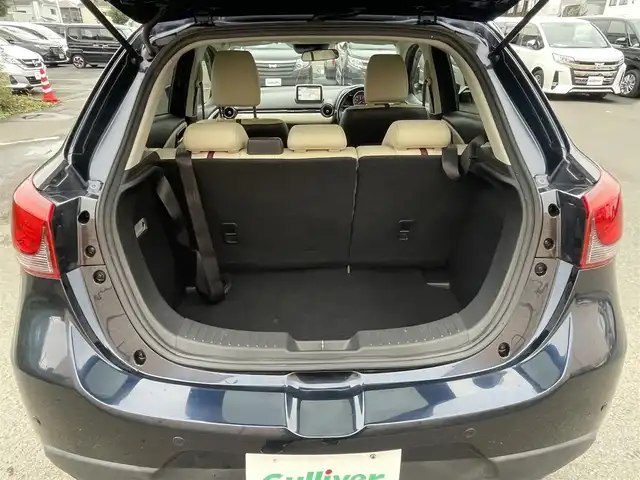 マツダ デミオ 13S Lパッケージ 東京都 2015(平27)年 2.7万km ディープクリスタルブルーマイカ マツダ純正ナビ/・BT/AM/FM/SD/バックビューモニター/ＵＳＢ入力端子/ドライブモード/純正フロアマット/純正ドアバイザー/アイドリングストップ/純正アルミ/コーナーセンサー/横滑り制御機能/プッシュスタート /スマートキー