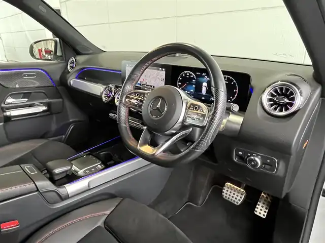 メルセデス・ベンツ Ｍ・ベンツ ＧＬＢ２００ｄ 4マチック AMGライン 山形県 2022(令4)年 3.4万km デジタルホワイト 純正HDDナビ　/360°カメラ　/ETC2.0 /フルセグTV　/Bluetooth/USB /３列シート　/ハーフレザーシート　/運転席/助手席シートヒーター　/ルーフレール　/電動リアゲート　/コーナーセンサー