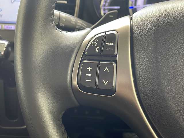 スズキ スペーシア カスタム Z ターボ 沖縄県 2017(平29)年 7.5万km ブルーイッシュブラックパール3 純正８インチナビ　【SKX-S801】/　(AM　FM　ＣＤ　ＤＶＤ　フルセグＴＶ　Ｂｌｕｅｔｏｏｔｈ)/バックカメラ/両側パワースライドドア/クルーズコントロール/ビルトインＥＴＣ/パドルシフト/純正ドライブレコーダー前方/純正15インチアルミホイール/キセノンヘッドライト/スマートキー/プッシュスタート