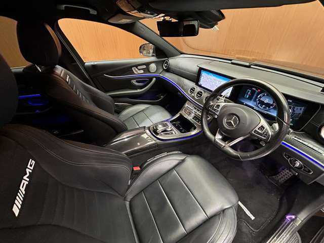 メルセデス・ベンツ Ｅ２００ アバンギャルド スポーツ 千葉県 2016(平28)年 9.1万km オブシディアンブラック レザーパッケージ　/純正ナビ　/３６０°カメラ　/ＡＣＣ　/Ｂｕｒｍｅｓｔｅｒサウンド　/全席シートヒーター　/パワーシート　/ＬＥＤヘッドライト　/オートライト　/エアバランスＰＫＧ　/電動リアゲート