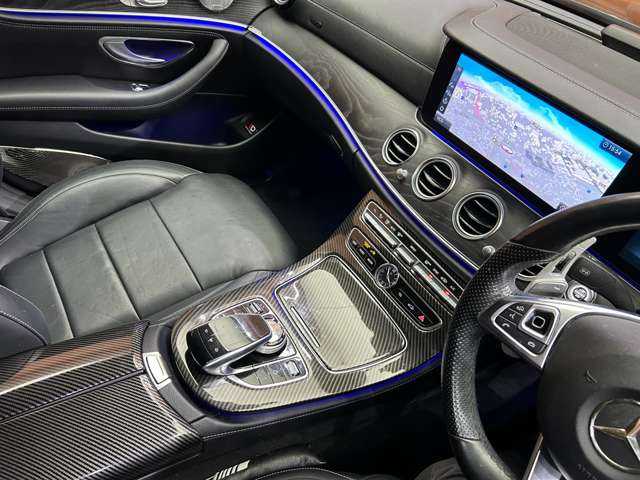 メルセデス・ベンツ Ｅ２００ アバンギャルド スポーツ 千葉県 2016(平28)年 9.1万km オブシディアンブラック レザーパッケージ　/純正ナビ　/３６０°カメラ　/ＡＣＣ　/Ｂｕｒｍｅｓｔｅｒサウンド　/全席シートヒーター　/パワーシート　/ＬＥＤヘッドライト　/オートライト　/エアバランスＰＫＧ　/電動リアゲート