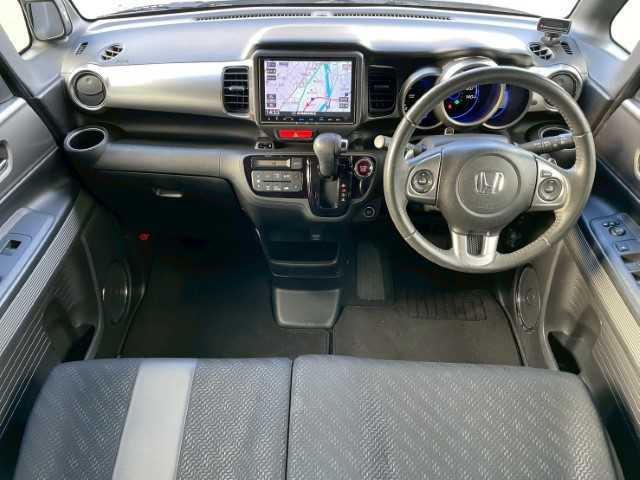 ホンダ Ｎ ＢＯＸ スラッシュ G ターボ Aパッケージ 岩手県 2015(平27)年 8.6万km スマートブラック 純正8インチSDナビ/パドルシフト　/ステアリングリモコン　/電動格納ミラー　/フォグランプ　/エンジンスタートボタン　/４ＷＤ　/スマートキー　/バックカメラ　/ＥＴＣ　/フロアマット
