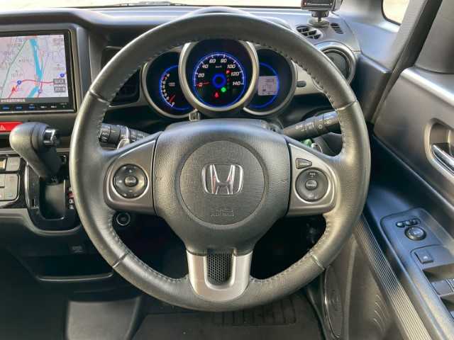 ホンダ Ｎ ＢＯＸ スラッシュ G ターボ Aパッケージ 岩手県 2015(平27)年 8.6万km スマートブラック 純正8インチSDナビ/パドルシフト　/ステアリングリモコン　/電動格納ミラー　/フォグランプ　/エンジンスタートボタン　/４ＷＤ　/スマートキー　/バックカメラ　/ＥＴＣ　/フロアマット