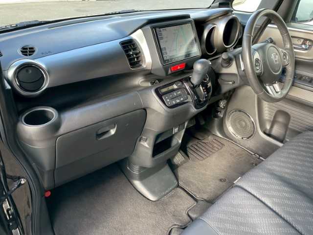 ホンダ Ｎ ＢＯＸ スラッシュ G ターボ Aパッケージ 岩手県 2015(平27)年 8.6万km スマートブラック 純正8インチSDナビ/パドルシフト　/ステアリングリモコン　/電動格納ミラー　/フォグランプ　/エンジンスタートボタン　/４ＷＤ　/スマートキー　/バックカメラ　/ＥＴＣ　/フロアマット