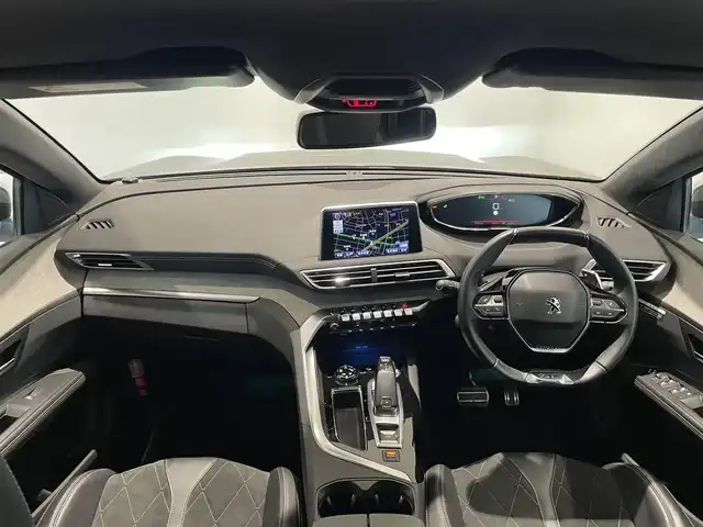 プジョー ５００８ GT ブルーHDi 愛知県 2018(平30)年 4.8万km アマゾナイトグレー Ｐａｎａｓｏｎｉｃナビ内臓　/フルセグＴＶ　/ハーフレザー　/パフュームディフューザー　/パーキングセンサー　/ＬＫＡ　/ＢＳＭ　　/クルーズコントロール　/バックカメラ　/サイドカメラ　/ミラーリンク　/AppleCarPlay/AndroidAuto/ＥＴＣ/インテリジェントオートライト/パワーバックドア/パドルシフト/ETC/プッシュスタート/アイドリングストップ/ウィンカーミラー