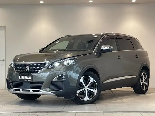 プジョー ５００８ GT ブルーHDi 愛知県 2018(平30)年 4.8万km アマゾナイトグレー Ｐａｎａｓｏｎｉｃナビ内臓　/フルセグＴＶ　/ハーフレザー　/パフュームディフューザー　/パーキングセンサー　/ＬＫＡ　/ＢＳＭ　　/クルーズコントロール　/バックカメラ　/サイドカメラ　/ミラーリンク　/AppleCarPlay/AndroidAuto/ＥＴＣ/インテリジェントオートライト/パワーバックドア/パドルシフト/ETC/プッシュスタート/アイドリングストップ/ウィンカーミラー