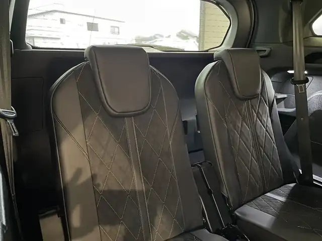 プジョー ５００８ GT ブルーHDi 愛知県 2018(平30)年 4.8万km アマゾナイトグレー Ｐａｎａｓｏｎｉｃナビ内臓　/フルセグＴＶ　/ハーフレザー　/パフュームディフューザー　/パーキングセンサー　/ＬＫＡ　/ＢＳＭ　　/クルーズコントロール　/バックカメラ　/サイドカメラ　/ミラーリンク　/AppleCarPlay/AndroidAuto/ＥＴＣ/インテリジェントオートライト/パワーバックドア/パドルシフト/ETC/プッシュスタート/アイドリングストップ/ウィンカーミラー