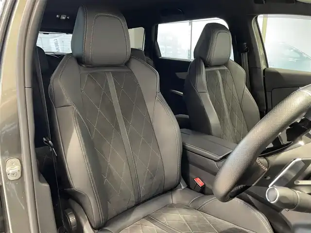 プジョー ５００８ GT ブルーHDi 愛知県 2018(平30)年 4.8万km アマゾナイトグレー Ｐａｎａｓｏｎｉｃナビ内臓　/フルセグＴＶ　/ハーフレザー　/パフュームディフューザー　/パーキングセンサー　/ＬＫＡ　/ＢＳＭ　　/クルーズコントロール　/バックカメラ　/サイドカメラ　/ミラーリンク　/AppleCarPlay/AndroidAuto/ＥＴＣ/インテリジェントオートライト/パワーバックドア/パドルシフト/ETC/プッシュスタート/アイドリングストップ/ウィンカーミラー