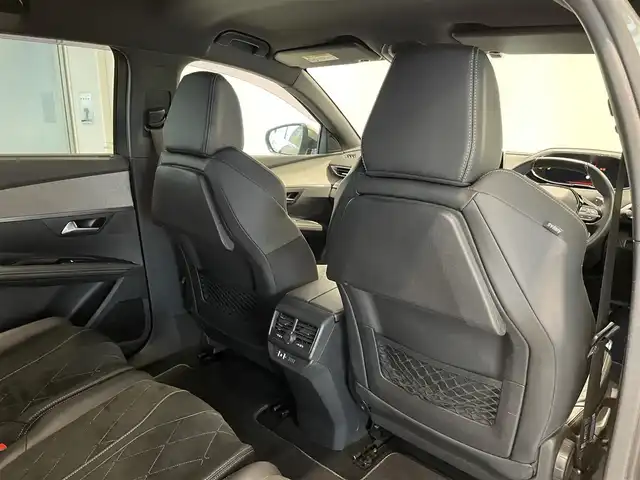 プジョー ５００８ GT ブルーHDi 愛知県 2018(平30)年 4.8万km アマゾナイトグレー Ｐａｎａｓｏｎｉｃナビ内臓　/フルセグＴＶ　/ハーフレザー　/パフュームディフューザー　/パーキングセンサー　/ＬＫＡ　/ＢＳＭ　　/クルーズコントロール　/バックカメラ　/サイドカメラ　/ミラーリンク　/AppleCarPlay/AndroidAuto/ＥＴＣ/インテリジェントオートライト/パワーバックドア/パドルシフト/ETC/プッシュスタート/アイドリングストップ/ウィンカーミラー