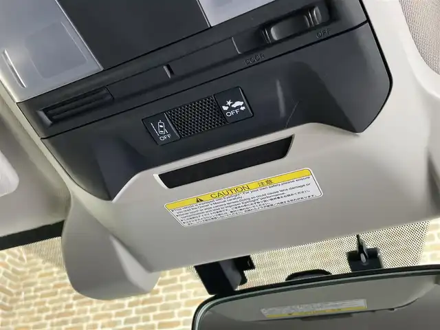 スバル インプレッサ スポーツ 1．6i－L アイサイト 岩手県 2017(平29)年 7.2万km アイスシルバーメタリック ４WD/アイサイトVer.3/プリクラッシュブレーキ/全車速追従機能付きクルーズコントロール/アクティブレーンキープ/AT誤発進抑制制御/先行車発進告知機能/ディーラーオプションカロッツェリアナビ/フルセグTV/バックカメラ/ETC2.0/ヒルスタートアシスト/横滑り防止装置/アイドリングストップ/オートライト/フォグランプ/純正16インチアルミホイール