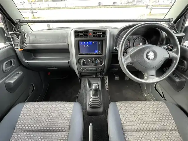 スズキ ジムニー XG 岐阜県 2010(平22)年 13.1万km スペリアホワイト 4WD/ディスプレイオーディオ/【Bluetooth．CD.DVD.AM/FM．AUX.iPod】/バックカメラ/ETC/リモコンキー/純正フロアマット/背面タイヤ/社外ドリンクホルダー/保証書/取扱説明書